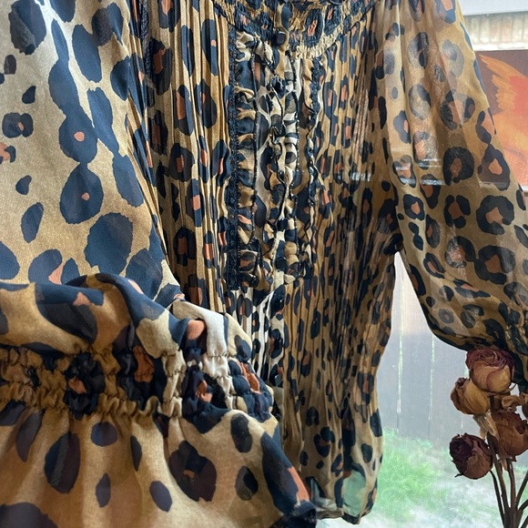 Women’s Y2K animal print sheer top - Picture 10 of 17